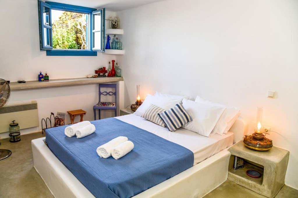 Villa Niloya Kythnos Лутра Экстерьер фото